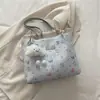 Bolsa Graffiti Feminina 2026 Novo Estilo de Moda Estudante Universitário Deslocamento Diário Versátil Bolsa de Ombro Bolsa Tote de Grande Capacidade