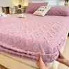 Sábana bajera ajustada de terciopelo de leche, Cubre cama individual de terciopelo coral, Juego de tres piezas de terciopelo tafetán, Protector de colchón Simmons para dormitorio estudiantil