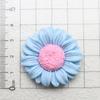 Lindos pequeños girasoles frescos de tamaño grande y mediano, accesorios de joyería de resina, adornos para coche, adornos para coche, material de bricolaje al por mayor
