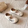 Sandálias Infantis de Gato de Desenho Animado para Meninas da Primavera de 2026 com Decoração de Laço, Sapatos Infantis Fofos e Doces, Versátil