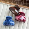 El nuevo pasador de pinza de garra mediano de estilo coreano vintage de Alan es un accesorio para el cabello sofisticado y exquisito para peinados recogidos, con un diseño simple