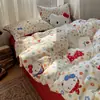 26 Juego de Ropa de Cama Nuevo de Cuatro Piezas Estudiante Individual Dormitorio Habitación Ins Lindo Dibujo Animado Sábana Funda Nórdica Juego de Tres Piezas