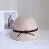 Chapéu de Pescador de Lã com Corda de Cera Estilo Japonês para Mulheres, Outono e Inverno, Luxo Leve, Chapéu Balde Quente, Estiloso e Moderno
