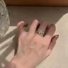 Anillo de Luz Meteorito Radiante Brillante Corte Princesa Diamante Alto Carbono Lujo Moda Corte Flor de Hielo Anillo de Compromiso de 2 Quilates para Mujeres