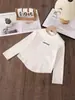 Camiseta Manga Longa Bordada para Meninas, Camisa Base Elegante e Versátil de Corte Justo para Crianças Maiores, Blusa Casual para Meninas Pequenas