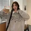 Moletom Soltinho Fino de Manga Longa com Estampa de Letras Estilo Coreano Estilo Harajuku para Mulheres Outono e Inverno Novo Top Pulôver Tendência Ins