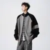 Jaqueta Patchwork de Gola Alta Estilo Americano para Homens, Tendência de Outono Marca Listrada Casual Malha Vibe High Street Versátil Casaco Suéter