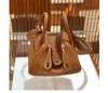 Nuevo Bolso Lindy Primavera/Verano 2024 Bolso de Hombro Cruzado de Moda Patrón de Lichi Piel de Vaca Togo Tc Bolso de Médico Mini