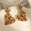 Aretes Acrílicos de Amor de Leopardo Transfronterizo Estilo Europeo y Americano Estilo Hong Kong Estilo Maillard Lujo Ligero Sencillo Moda Aretes Combinables