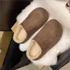 Pantuflas de algodón 2026 pantuflas esponjosas antideslizantes pantuflas casuales para mujer uso exterior puntera cerrada cálidas otoño e invierno nuevo estilo sin cordones
