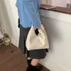 2026 Estilo Fresco y Dulce Nudo Retorcido Bolso de Mano Relajado Simple Bolso Tote Versátil para Viajes Cotidianos Bolso para Teléfono