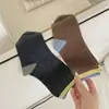 Colección de otoño: Diseño de calcetín doble estilo japonés, calcetines a rayas de colores combinados para mujer hasta la pantorrilla, suaves y versátiles, ajuste holgado, adecuados para usar después del parto, de Zhuji