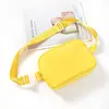 Bolsa Estilo Lulu en Stock, Riñonera Impermeable, Bolso de Pecho para Deportes y Running, Bolso Cruzado Estilo Lulu para Hombres y Mujeres, Casual y Versátil