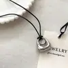 Collar Colgante de Plata Igual que el de la Bloguera para Mujer, Nicho Simple, de Alta Gama, Versátil, Cadena Negra Ajustable para Suéter, Accesorios