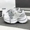 Tênis plataforma com cadarço estilo coreano, placa de metal, malha, sola grossa para mulheres baixinhas, tênis 'dad shoes' que aumentam a altura, tênis femininos