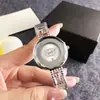 Baixo MOQ Relógio Prata Redondo Feminino Design Clássico com Logo Pulseira de Aço Relógio de Pulso Feminino Fashion