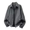 Chaqueta Acu para Hombre con Color Desgastado y Solapa, Estilo Corto Otoño e Invierno 2026, que Alarga la Estatura, Versátil Top Casual.