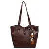 Bolsa tote retrô de grande capacidade para mulheres, nova coleção outono 2026, bolsa de ombro moderna estilo coreano, bolsa para o dia a dia