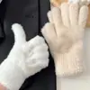 Luvas de Inverno Femininas para Ciclismo Novo Pelúcia Imitação de Pelo de Coelho Ins com Forro de Lã Heattech e Fofas com Dedos Divididos Proteção contra Frio 2025 Estudantes