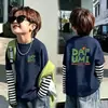 Camiseta de manga larga para niño, estilo falso dos piezas, 100% algodón, nueva temporada primavera y otoño 2026 para niños, camiseta básica de otoño para niños grandes