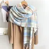 Bufanda a cuadros versátil y elegante para mujer, nuevo diseño coreano invierno 2026, regalo para estudiante, bufanda cálida para el cuello