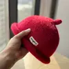 Versión Coreana del Sombrero de Pescador de Color Sólido Versátil con Letras Dongdaemun New Ins, Cálido, Cortavientos, Adelgazante