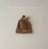 Touca de Bebê Outono e Inverno Quente Espessada Tricô Puxador Touca Fofa Masculino e Feminino Bebê Meses Iniciais Estilo Coreano Touca de Lã