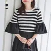 Nuevo Top Delgado Holgado de Cuello Redondo Estilo Japonés con Sentido del Diseño y Elegantes Mangas de Campana Tejido Empalmado para Mujer