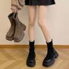 Sapatos Femininos com Salto Plataforma Aumentadores de Altura 2026 Outono e Inverno Novo Estilo Botas de Camurça Meio da Panturrilha Botas Martin Confortáveis Botas Chelsea de Calçar