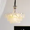 Candelabro de sala de estar estilo francés-italiano, lámpara de cristal minimalista post-moderna de color crema para dormitorio principal, lámpara de cristal de lujo ligero para comedor