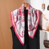 Lenço Quadrado Fino para o Dia a Dia, Estilo Simples e Elegante Feminino, Camisa Versátil com Lenço de Seda Decorativo Pequeno