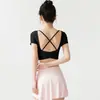 Top de Yoga de Manga Corta con Espalda Cruzada para Mujer, Pieza Única con Almohadillas Fijas para el Pecho, Corte Abierto en la Espalda, Secado Rápido, Camiseta Deportiva de Fitness