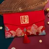 Sobres Rojos Bordados con Borlas Estilo Chino para Saludos de Año Nuevo y Festival de Primavera, Sobres Rojos de Mil Yuanes, Sobre Rojo de Tela al por Mayor de Fabricante, Personalizable