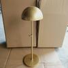 Tienda de Ropa Estilo Europeo Soporte de Exhibición de Sombreros de Hierro Soporte para Sombreros Soporte para Sombreros de Mostrador Ajustable Elevado Nuevo Banyan Candle Excelente