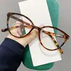 Nuevas gafas modernas anti luz azul para mujer, monturas de gafas de moda que adelgazan la cara, gafas de ojo de gato estilo europeo y americano