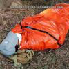 Saco de Dormir de Emergencia de PE con Película de Aluminio para Exteriores Sencillo a Prueba de Frío Alivio de Desastres Emergencia Cálido Saco de Dormir Impermeable Tienda de Campaña Almacenamiento Amazon
