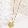 Collar Europeo y Americano Transfronterizo de Acero Inoxidable, Cadena para Clavícula, Collar de Corazón de Acero al Titanio a la Moda, Joyería de Nicho de Lujo Ligero para Mujeres con un Toque de Alta Gama