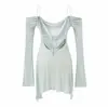 Atuendo de mujer coreana estilo deseo puro espalda descubierta ceñidor de cintura manga larga un hombro vestido falda corta irregular plisada ajustado