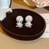 Pendientes de Circonita Exquisitos Super Brillantes para Mujer Más Vendidos Lujo Ligero Nicho Sensación de Alta Gama Adornos para Orejas Aguja de Plata Temperamento Sencillo Pendientes de Perla