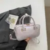 Bolsa de Mão da Moda Tendência para Mulheres Nova Primavera 2026 Estilo Coreano Simples Bolsa de Ombro para Trabalho e Deslocamento Pequena Bolsa Quadrada
