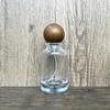 Una variedad de botellas de spray de bayoneta de 50 ml-21~25 para cosméticos en stock, convenientes botellas vacías de vidrio para cosméticos a presión