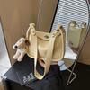La Popular Bolsa Cubo de Hombro con Patrón de Lichi de Este Año es Moderna y Elegante, Bolso Cruzado, Bolso Versátil para el Trabajo para Mujeres