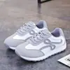 2026 Nuevos Zapatos de Mujer Suela Suave Parte Superior de Piel Suave Primavera Versátiles de Moda Casuales Zapatos de Suela Plana Zapatos tipo Tabla Zapatos de Forrest Gump