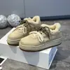 Sapatos Femininos 2026 Outono Novo Couro Genuíno Forro de Veludo Solado Grosso Plataforma que Aumenta a Altura Sapatos com Cadarço Duplo Esportivos Casuais Tendência