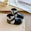 Botas de Cuero Retro con Bloques de Color y Hebilla de Herradura para Niñas, Otoño 2026, Botas Martin Ligeras de Caña Corta Estilo Británico para Niños
