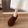 Pantuflas retro de suela gruesa para mujer Baotou para exteriores, nuevo estilo otoño/invierno 2026, versátiles, cálidas, a la moda y de algodón esponjoso