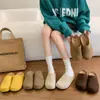 Zapatos de Suela Gruesa Estilo Birkenstock para Mujer Pequeña, Nueva Moda Primavera 2026 Mocasines Versátiles de Punta Cerrada con un Toque Francés