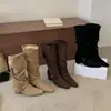Botas cuadradas de ante estilo coreano para mujer, nuevo modelo otoño e invierno 2026, botas de media pantorrilla con hebilla de cinturón y aumento interno de altura, botas de montar