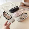 Sapatos de Bebê para Meninas com Laço de Rede Design Princesa, Slip-On Primavera Bolinhas 2026 Novo Estilo Coreano para Meninas