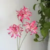 Lírio-aranha Único Artificial e Lírio-do-vento para Decoração de Salão de Casamento, Flores Artificiais para Maquiagem Tradicional e Adereços de Fotografia